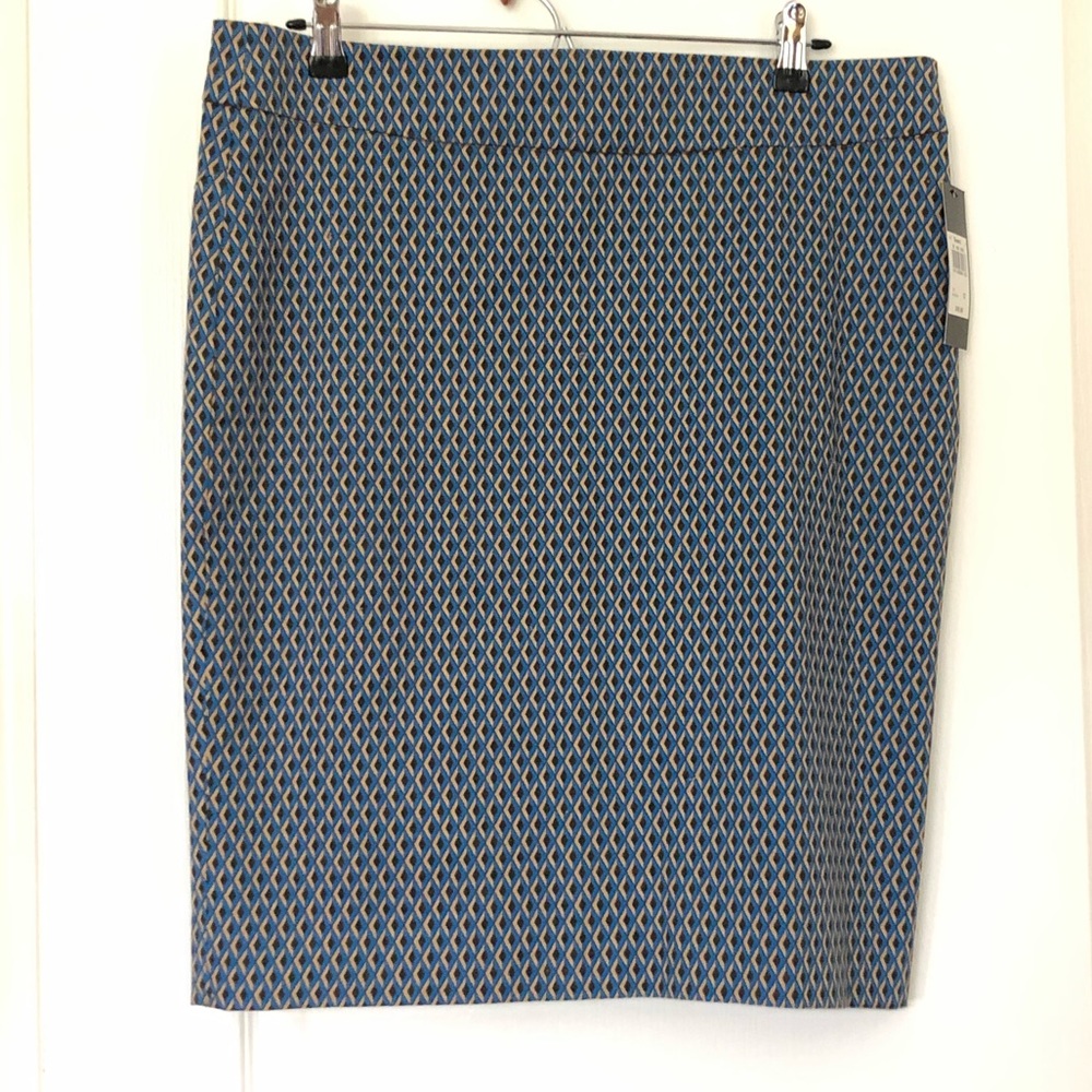 Pencil skirt by Attitude